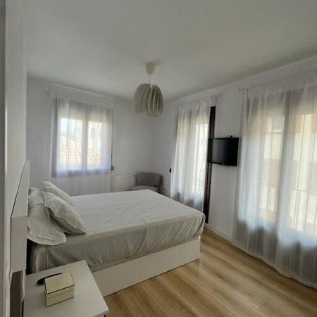 טרואל Apartamento Las Vistas מראה חיצוני תמונה